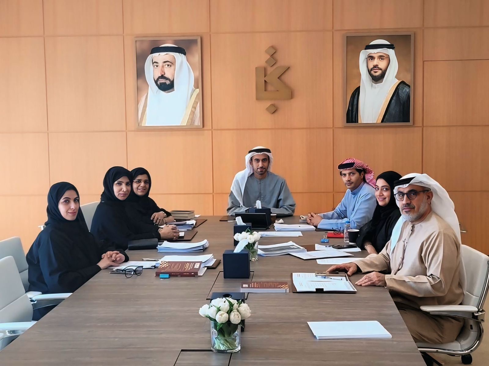 اتحاد كتاب وأدباء الإمارات يُناقش خطط مشاركاته بمعارض الكتب الخارجية  مجلس إدارة الإتحاد بحث سبل تطوير مجلتي دراسات وشئون أدبية